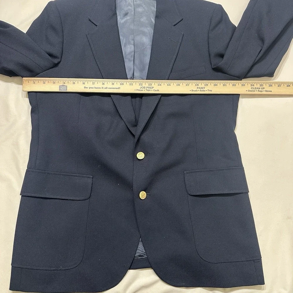 Stonegate Navy Blue Blazer Gold‎ Crest Buttons Made USA Men's Sport Coat